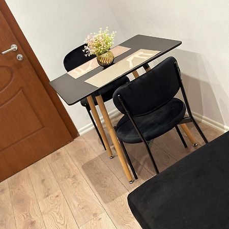 Heart Of Tirana Apartment Bagian luar foto