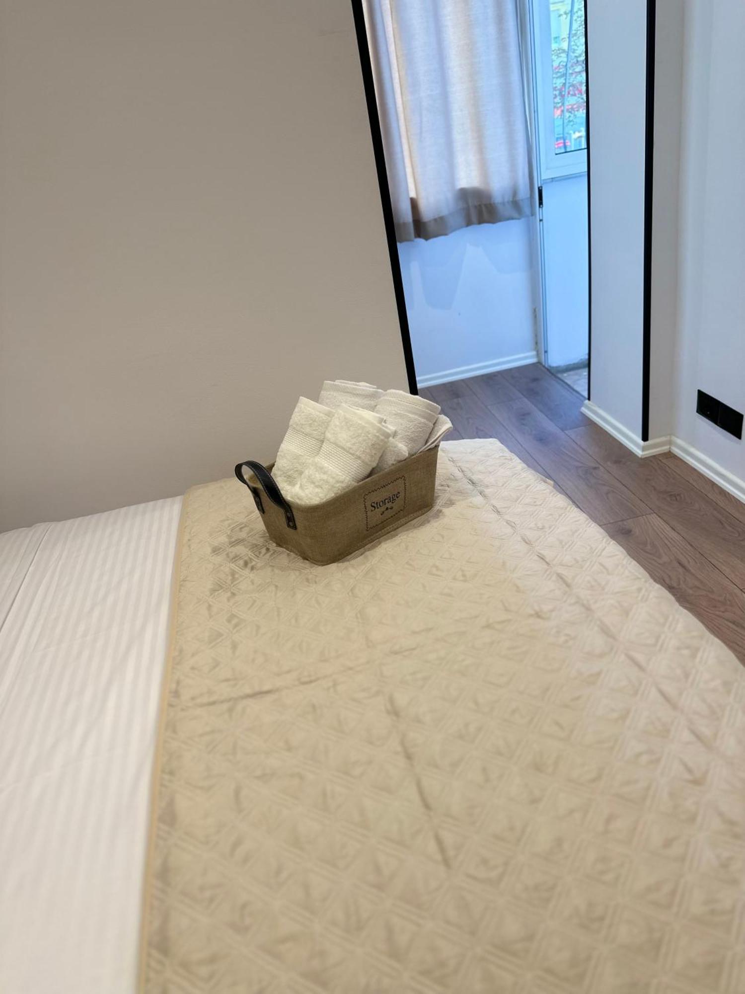 Heart Of Tirana Apartment Bagian luar foto